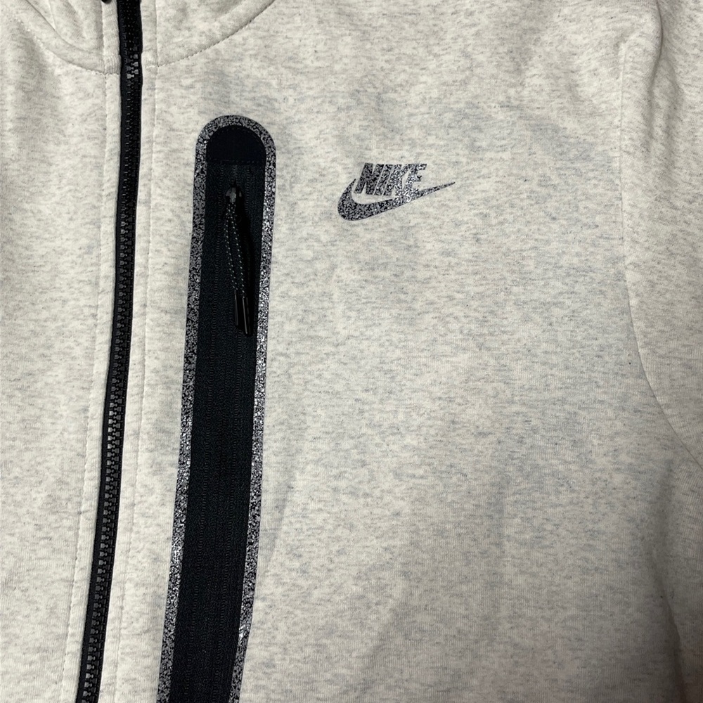 Nike Sportswear Tech Fleece Hoodie White Heather Grey Black DD4688-100 M… - Picture 7 of 11